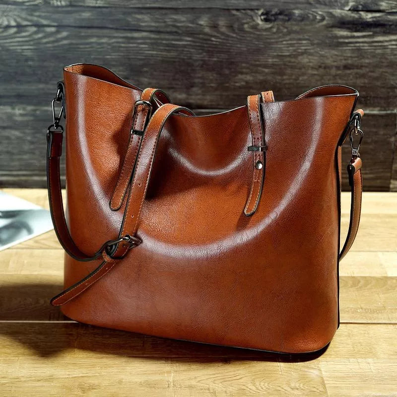 Nicole’s Timeless Elegance | Vintage Leather Shoulder Handbag - Grace Bags