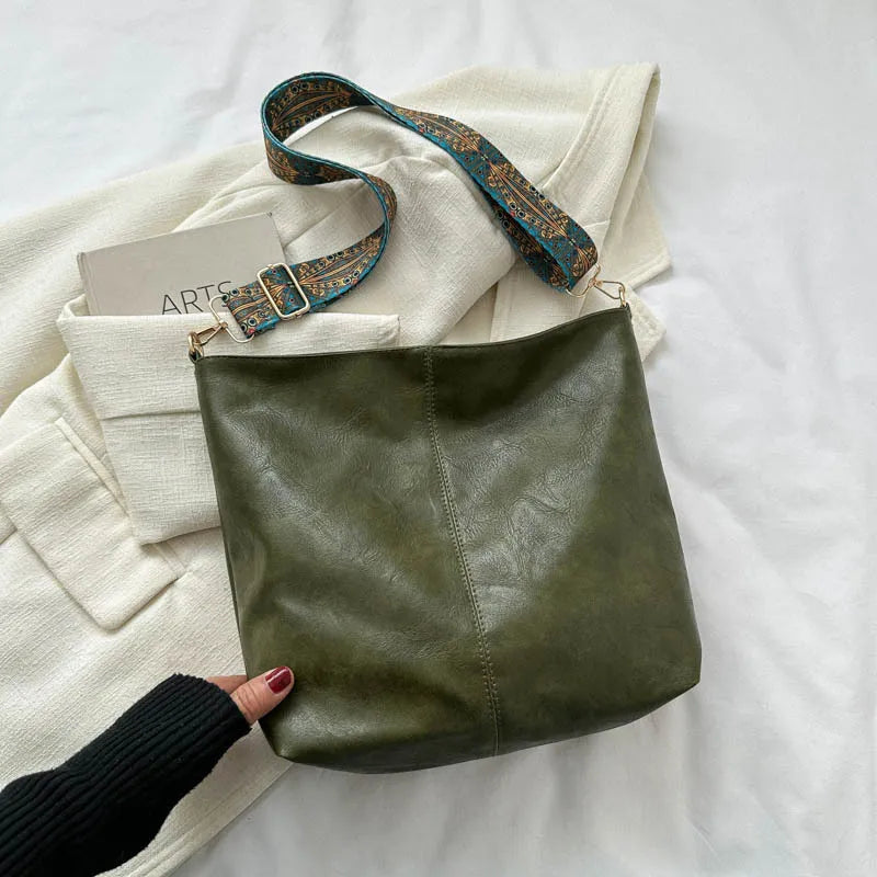 Chelsey’s Vintage Charm | Leather Shoulder Bag - Grace Bags